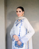Selene - (silk lawn)