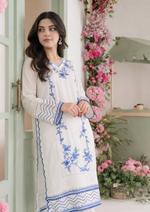 Selene - (silk lawn)