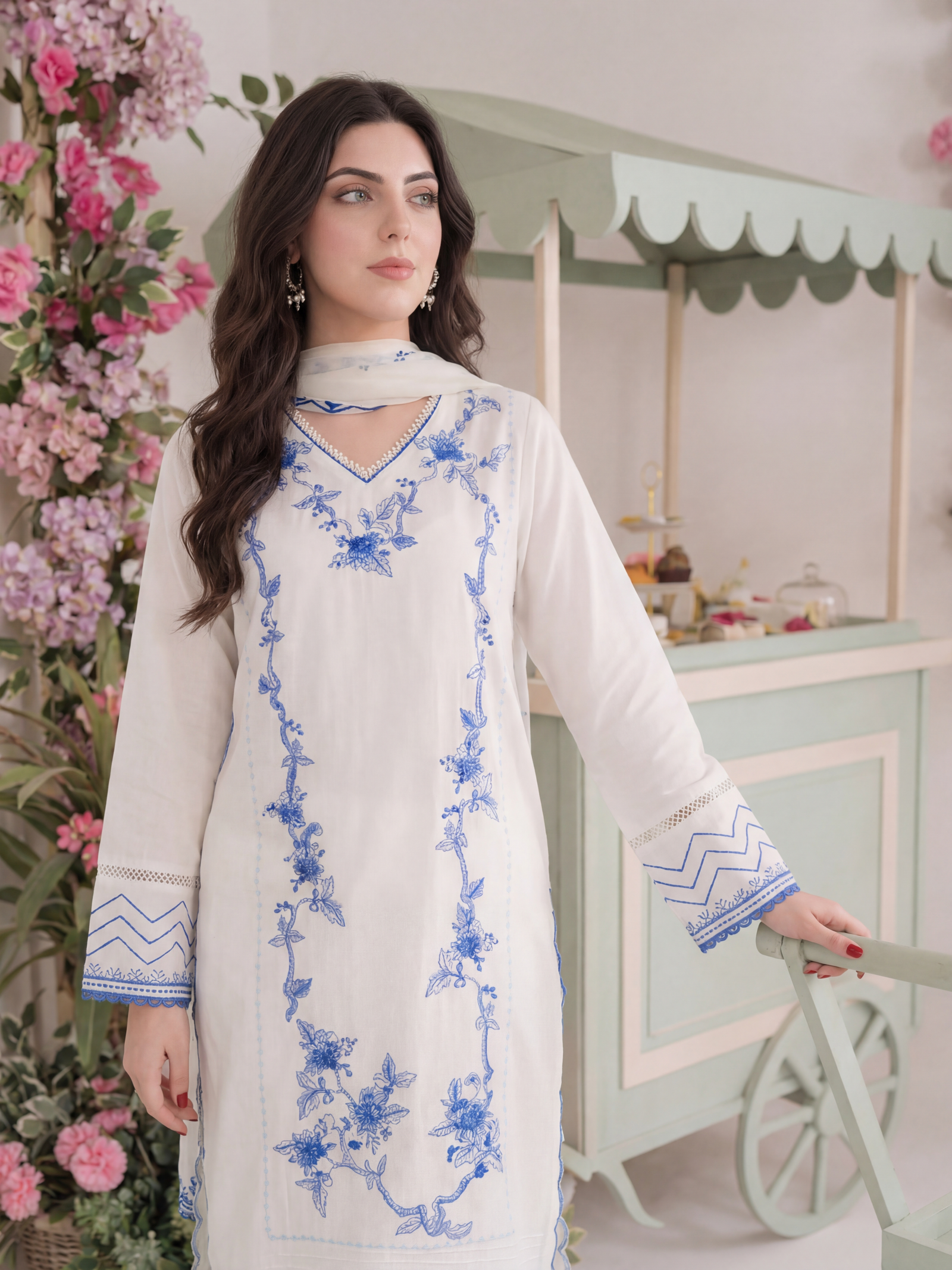 Selene - (silk lawn)